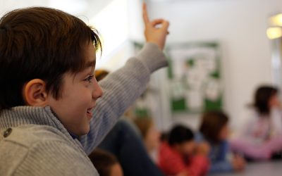 Democracia, de la puerta para afuera