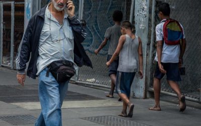 Niños que abandonan las escuelas en la frontera venezolana son reclutados por grupos guerrilleros