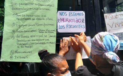 A madres de niños fallecidos en el JM de los Ríos les prohibieron el ingreso al centro de salud