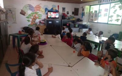 Amazonas: niños venezolanos cruzan el Orinoco para recibir una mejor educación en Colombia